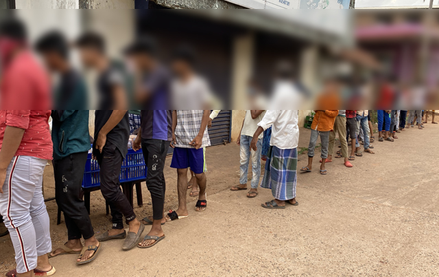 Grace Ministry distributes grocery items to the poor and needy in Mangalore who are facing issues in managing food items due to National COVID 19 lockdown. 